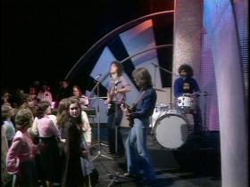 10cc Life Is A Minestrone (Top of the Pops, Live 1975) (NTSC)